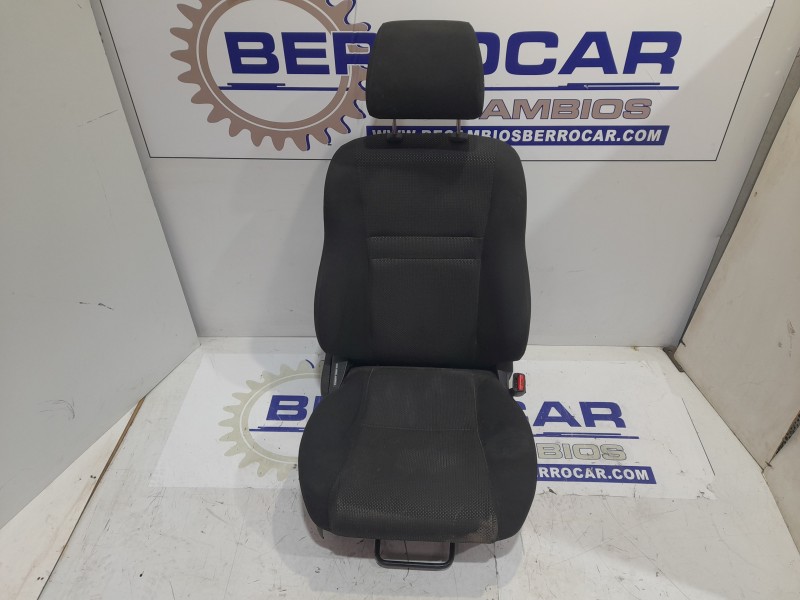 Recambio de asiento delantero derecho para toyota avensis berlina (t25) 2.2 d-4d cat referencia OEM IAM 7107105600B2  
