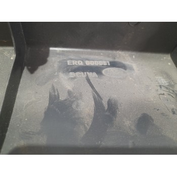 Recambio de molduras traseras para land rover discovery 2.7 td v6 cat referencia OEM IAM ERQ000091  