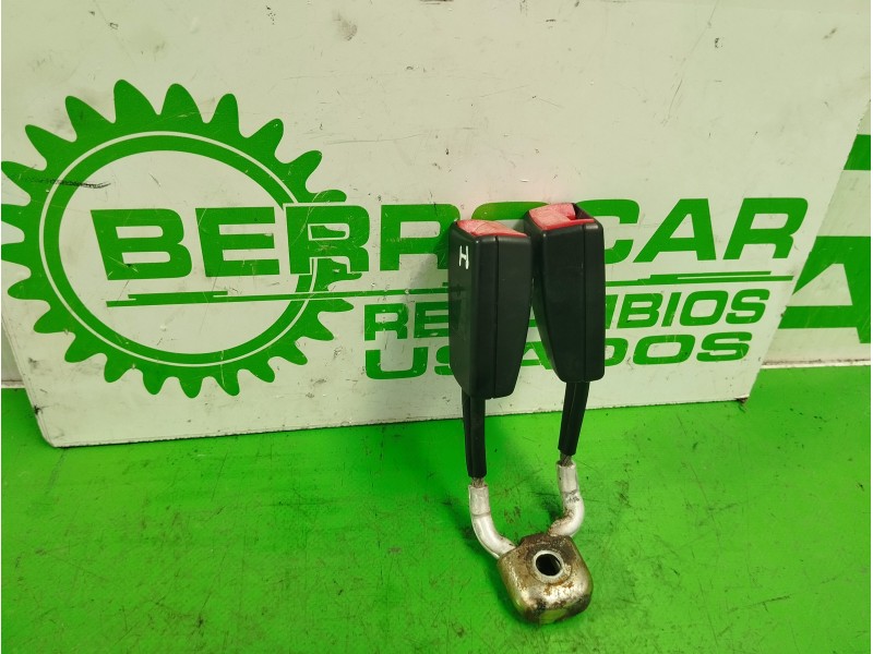 Recambio de enganche cinturon para seat ibiza (6l1) 1.9 tdi referencia OEM IAM 6Q0857488B  