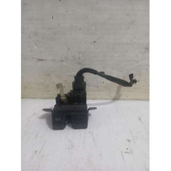 Recambio de cerradura maletero / porton para kia carens iii monospace (un) 2.0 crdi 140 referencia OEM IAM 812301D000  