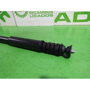 Recambio de amortiguador trasero derecho para dacia sandero laureate referencia OEM IAM 562104981R  