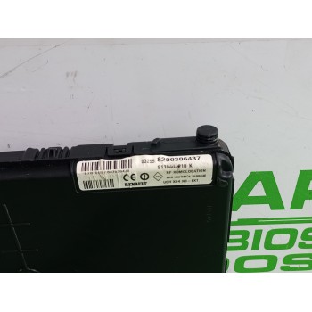 Recambio de caja reles / fusibles para renault scenic ii 1.6 16v referencia OEM IAM 8200306437  