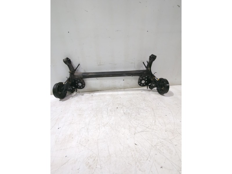 Recambio de puente trasero para toyota yaris (_p9_) 1.33 vvt-i (nsp90_) referencia OEM IAM 421100D141  