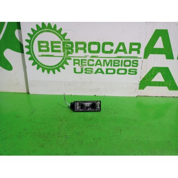 Recambio de piloto matricula para dacia sandero laureate referencia OEM IAM 8200480127  