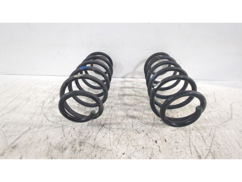 Recambio de muelle amortiguacion para toyota auris (_e15_) 1.6 (zre151_) referencia OEM IAM 4823102550  