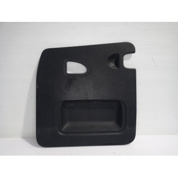 Recambio de guarnecido porton trasero para renault trafic furgón l1h1 2,7t referencia OEM IAM 91165792  