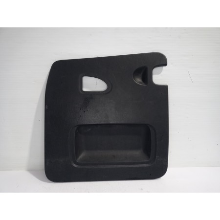 Recambio de guarnecido porton trasero para renault trafic furgón l1h1 2,7t referencia OEM IAM 91165792  