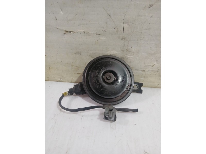 Recambio de claxon para kia carens iii monospace (un) 2.0 crdi 140 referencia OEM IAM 966101D001  