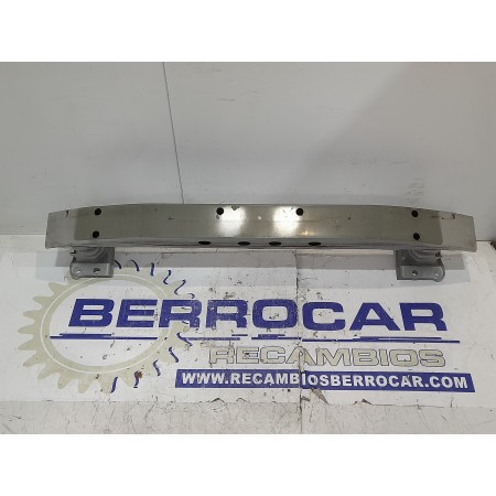 Recambio de refuerzo paragolpes delantero para toyota avensis berlina (t25) 2.2 d-4d cat referencia OEM IAM 5202105040  