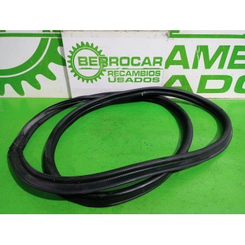 Recambio de goma contorno para dacia sandero laureate referencia OEM IAM 808321804R  