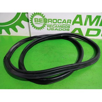 Recambio de goma contorno para dacia sandero laureate referencia OEM IAM 808321804R  