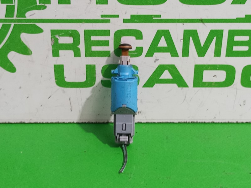 Recambio de interruptor para renault scenic ii 1.6 16v referencia OEM IAM 8200168239  