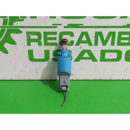 Recambio de interruptor para renault scenic ii 1.6 16v referencia OEM IAM 8200168239  