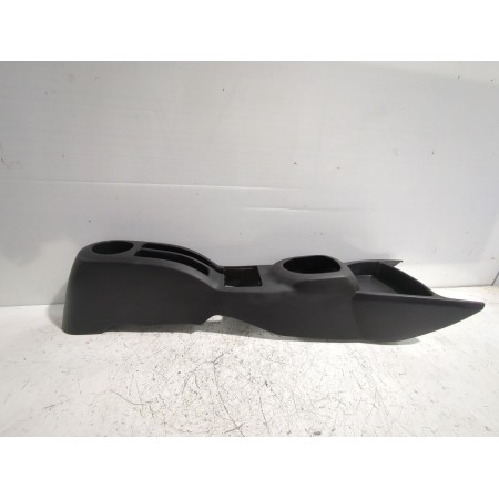 Recambio de consola central para toyota yaris (_p9_) 1.33 vvt-i (nsp90_) referencia OEM IAM 5891052020B0  