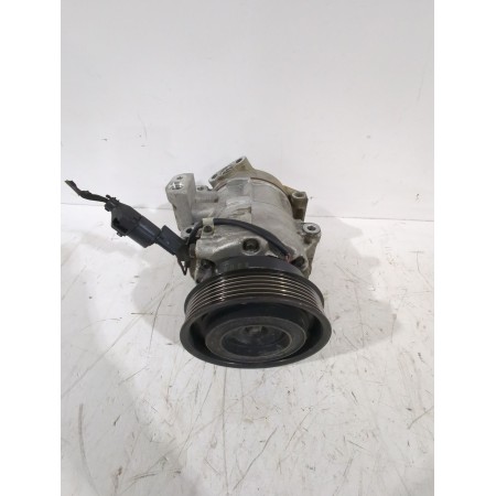 Recambio de compresor aire acondicionado para kia carens iii monospace (un) 2.0 crdi 140 referencia OEM IAM 977011D400AS  
