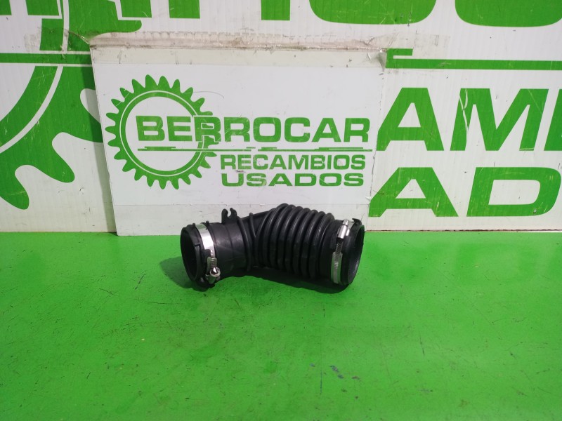 Recambio de tubo para dacia sandero laureate referencia OEM IAM 165758885R  