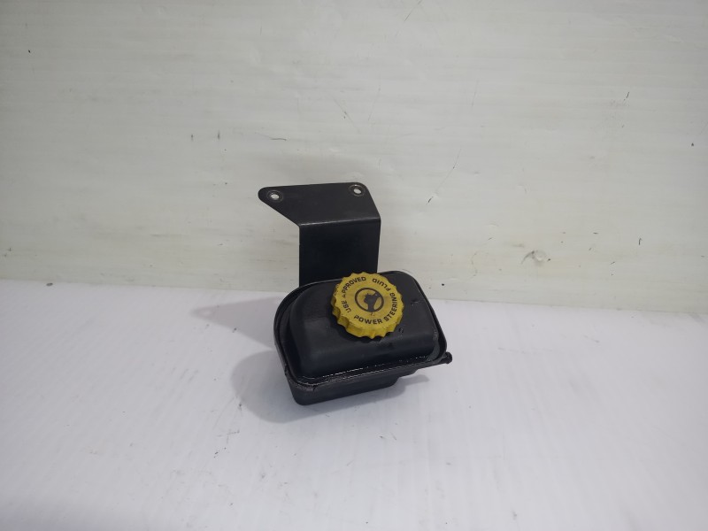 Recambio de deposito servo para chrysler voyager (gs) 2.5 td family referencia OEM IAM 04626846AB  