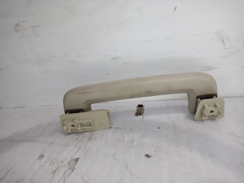 Recambio de asidero techo para land rover discovery 4 tdv6 hse referencia OEM IAM EDP500030LUM  