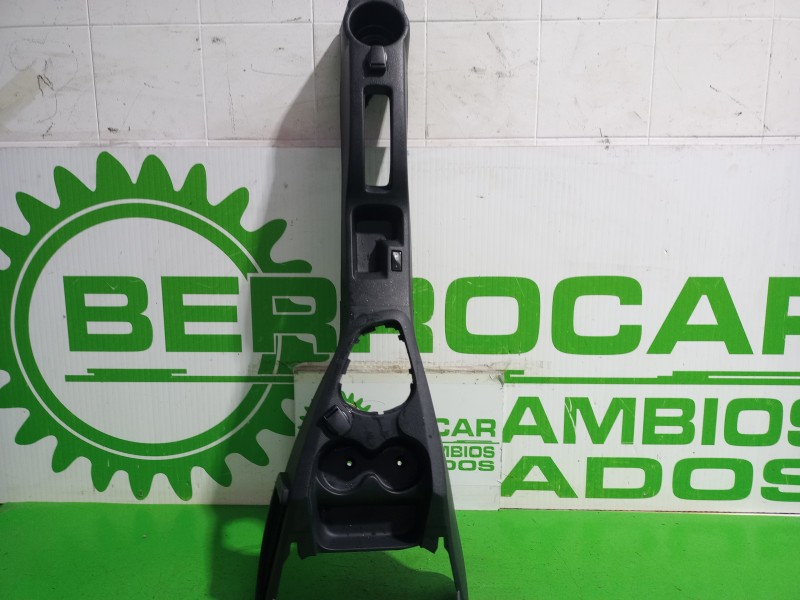 Recambio de consola central para dacia sandero laureate referencia OEM IAM 363152593R / 969100893R  