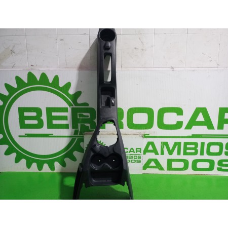 Recambio de consola central para dacia sandero laureate referencia OEM IAM 363152593R / 969100893R  