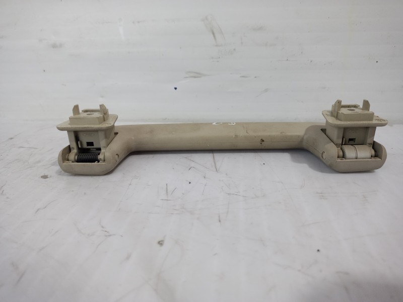 Recambio de asidero techo para land rover discovery 4 tdv6 hse referencia OEM IAM EDN500130LUM  