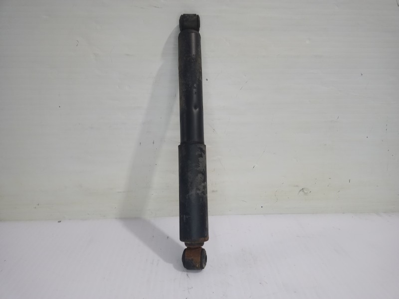 Recambio de amortiguador trasero derecho para chrysler voyager (gs) 2.5 td family referencia OEM IAM 68144123AB  