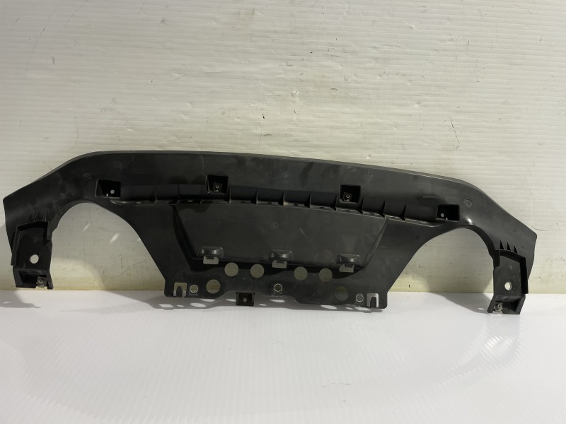 Recambio de cubrecarter para mazda 3 lim. () center-line referencia OEM IAM B45A500SI  