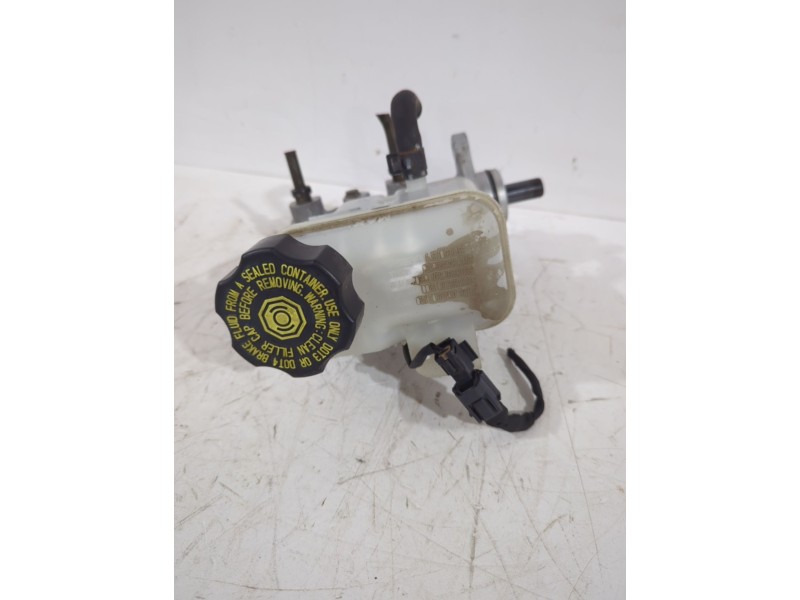 Recambio de bomba freno para kia carens iii monospace (un) 2.0 crdi 140 referencia OEM IAM 585101D030DS  