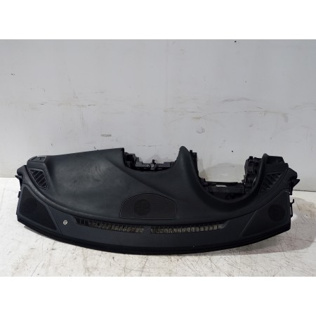 Recambio de salpicadero para mazda 3 lim. () center-line referencia OEM IAM BHN160350  