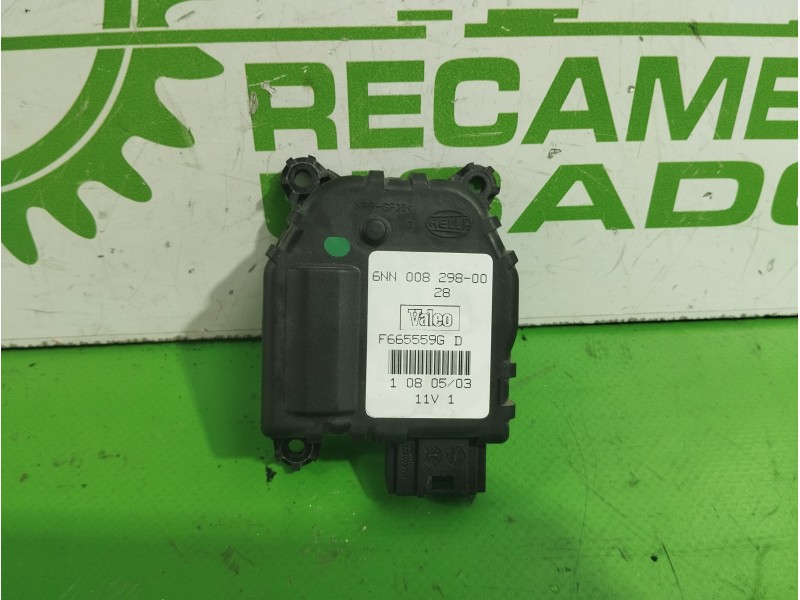 Recambio de motor apertura trampillas para renault scenic ii 1.6 16v referencia OEM IAM F665559G  
