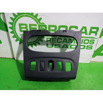 Recambio de moldura para dacia sandero laureate referencia OEM IAM 275009384R  