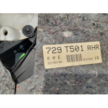 Recambio de guarnecido puerta trasera derecha para toyota avensis berlina (t25) 2.2 d-4d cat referencia OEM IAM 6701005140B0  