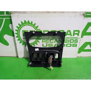 Recambio de moldura para dacia sandero laureate referencia OEM IAM 275009384R  