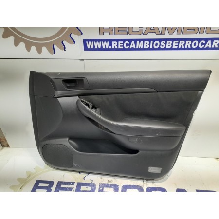 Recambio de guarnecido puerta delantera derecha para toyota avensis berlina (t25) 2.2 d-4d cat referencia OEM IAM 6761005460B0  