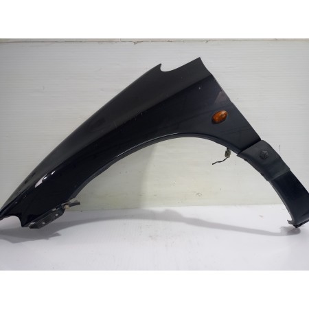 Recambio de aleta delantera izquierda para chrysler voyager (gs) 2.5 td family referencia OEM IAM 5018445AA  