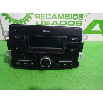 Recambio de sistema audio / radio cd para dacia sandero laureate referencia OEM IAM 281156864R  