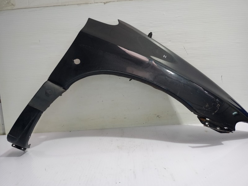 Recambio de aleta delantera derecha para chrysler voyager (gs) 2.5 td family referencia OEM IAM 04882292AA  