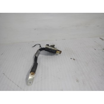 Recambio de borna negativa para land rover discovery 4 tdv6 hse referencia OEM IAM AH2210B680DA  