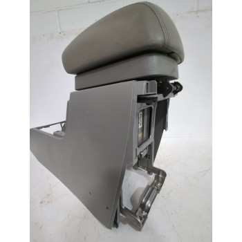 Recambio de consola central para kia carens iii monospace (un) 2.0 crdi 140 referencia OEM IAM 846101D000WK  