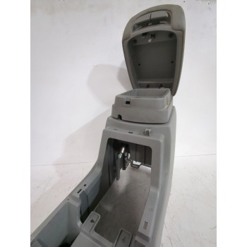 Recambio de consola central para kia carens iii monospace (un) 2.0 crdi 140 referencia OEM IAM 846101D000WK  