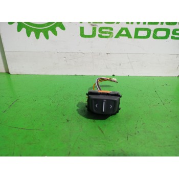 Recambio de mando elevalunas trasero derecho para dacia sandero laureate referencia OEM IAM 254214937R  