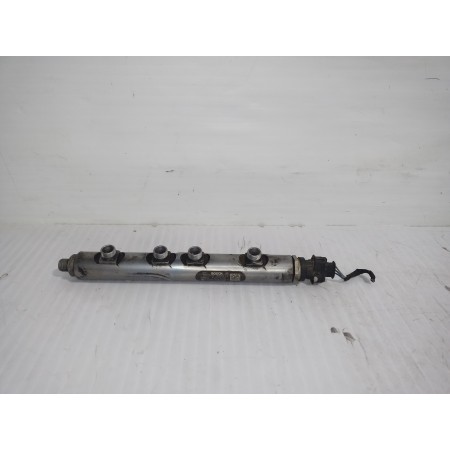 Recambio de rampa inyectora para land rover discovery 4 tdv6 hse referencia OEM IAM 445216030  
