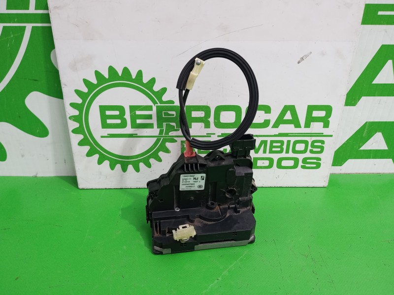 Recambio de cerradura puerta trasera izquierda para opel corsa e referencia OEM IAM 13431842  