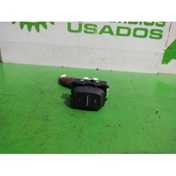 Recambio de mando elevalunas trasero izquierdo para dacia sandero laureate referencia OEM IAM 254214937R  