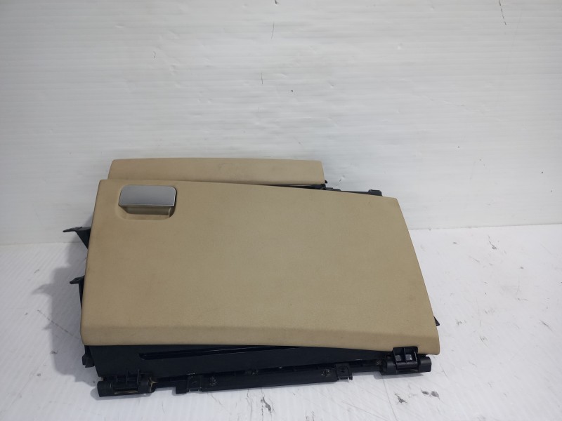 Recambio de guantera para land rover discovery 4 tdv6 hse referencia OEM IAM FFB000282XXX / 9H2204268A  