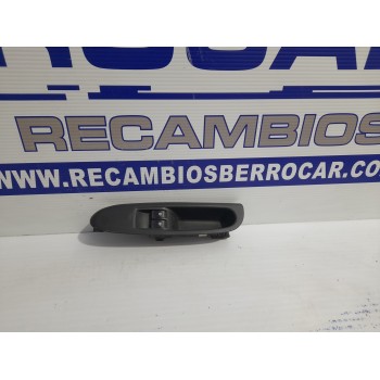 Recambio de mando elevalunas delantero izquierdo para renault clio ii fase ii (b/cb0) 1.2 referencia OEM IAM 8200084003  