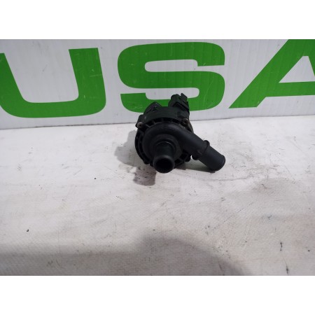 Recambio de bomba agua para renault scenic ii 1.9 dci diesel referencia OEM IAM 0392023015  