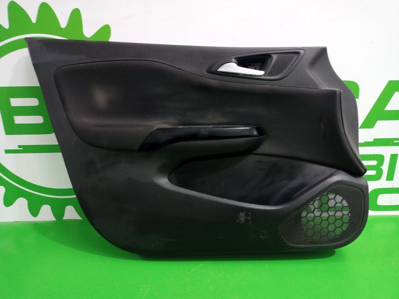Recambio de guarnecido puerta delantera izquierda para opel corsa e referencia OEM IAM 13403444  