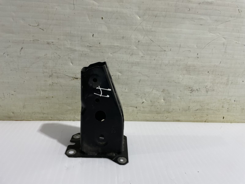 Recambio de puntera delantera izquierda de paragolpes para mazda 3 lim. () center-line referencia OEM IAM KDY03488Y  