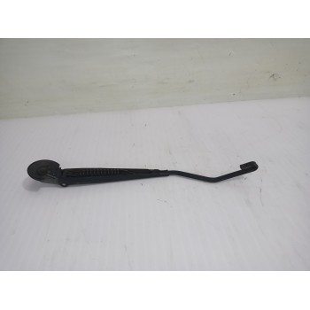 Recambio de brazo limpia trasero para chrysler voyager (gs) 2.5 td family referencia OEM IAM 04673037A  